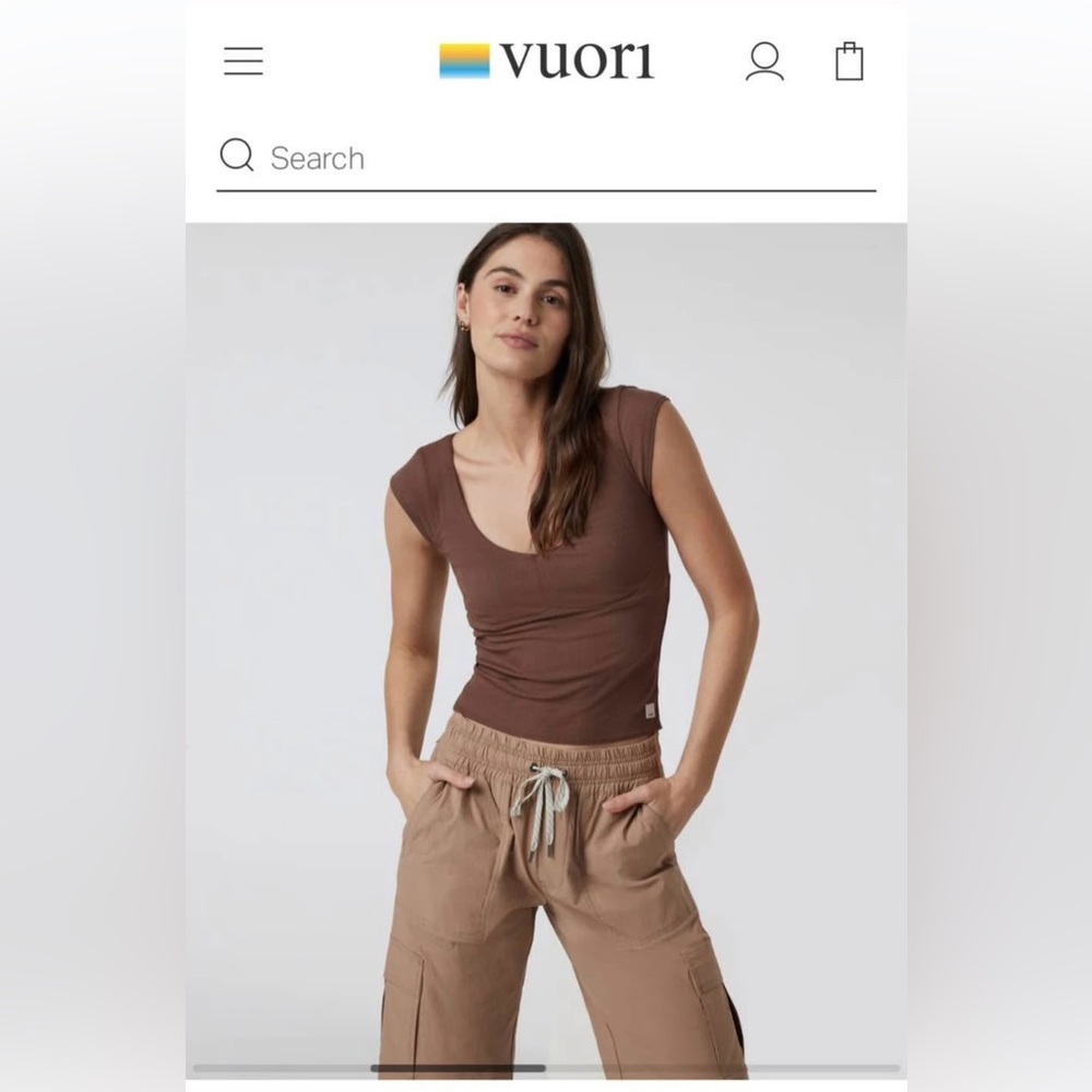 Vuori Sleeveless Cove V Neck NWT